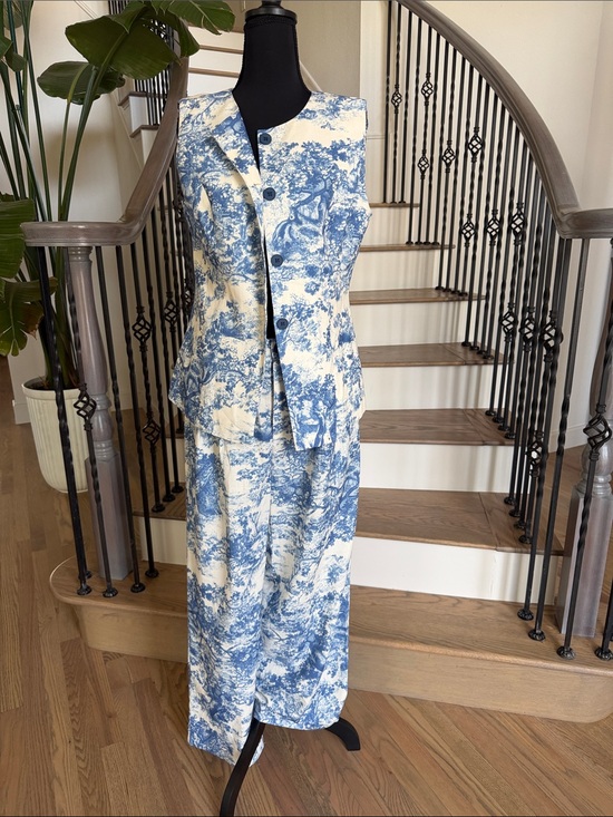 Commense Pants - NWT Commense Blue and White Toile Sleeveless Pant Set (medium)